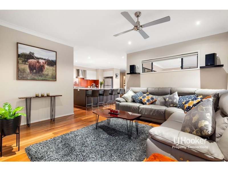 6 Fidelio Court, Eatons Hill QLD 4037