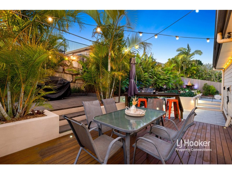 6 Fidelio Court, Eatons Hill QLD 4037