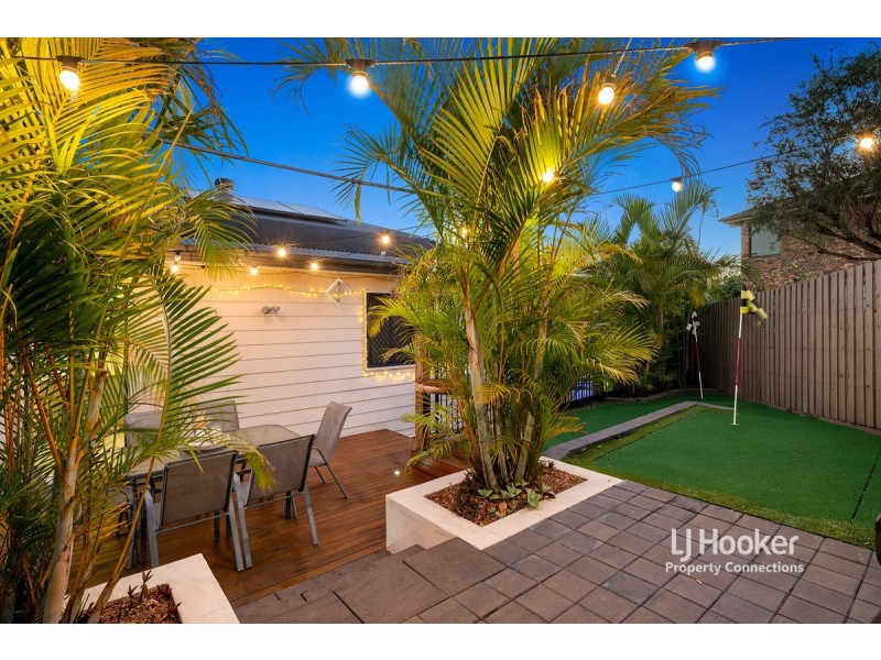 6 Fidelio Court, Eatons Hill QLD 4037