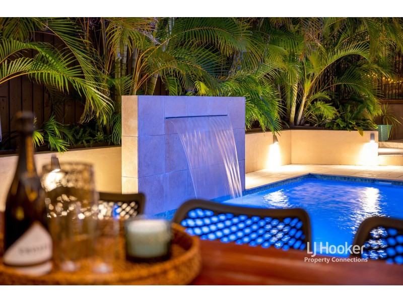 6 Fidelio Court, Eatons Hill QLD 4037