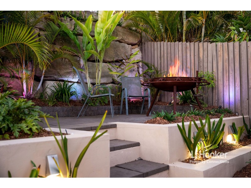 6 Fidelio Court, Eatons Hill QLD 4037