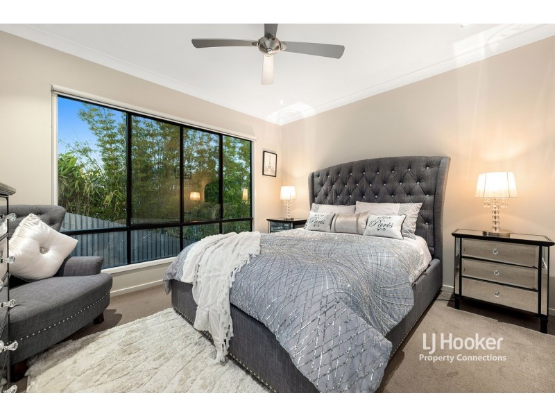 6 Fidelio Court, Eatons Hill QLD 4037