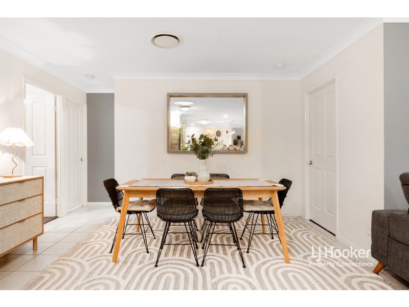 6 Renae Court, Eatons Hill QLD 4037