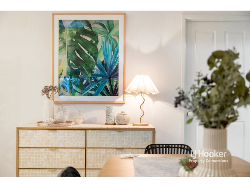 6 Renae Court, Eatons Hill QLD 4037