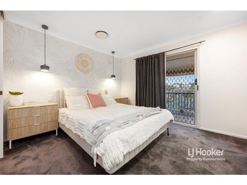 6 Renae Court, Eatons Hill QLD 4037