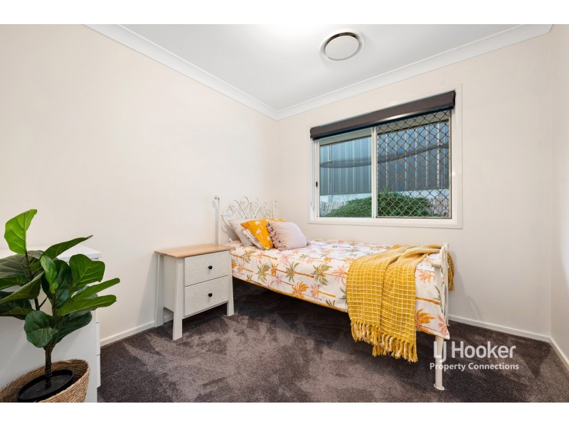 6 Renae Court, Eatons Hill QLD 4037