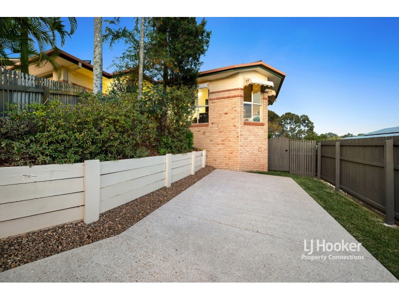 6 Renae Court, Eatons Hill QLD 4037