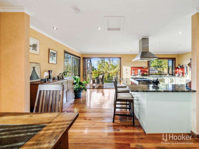 7 Atlas Court, Eatons Hill QLD 4037