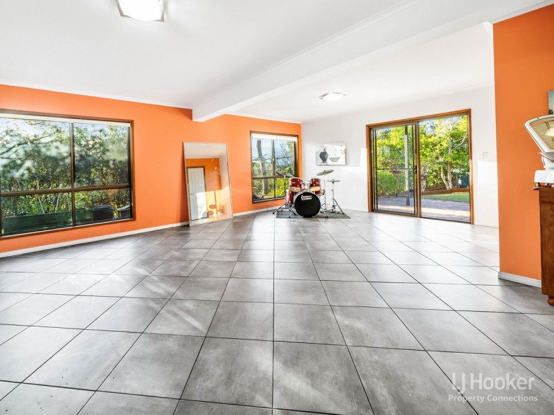 7 Atlas Court, Eatons Hill QLD 4037