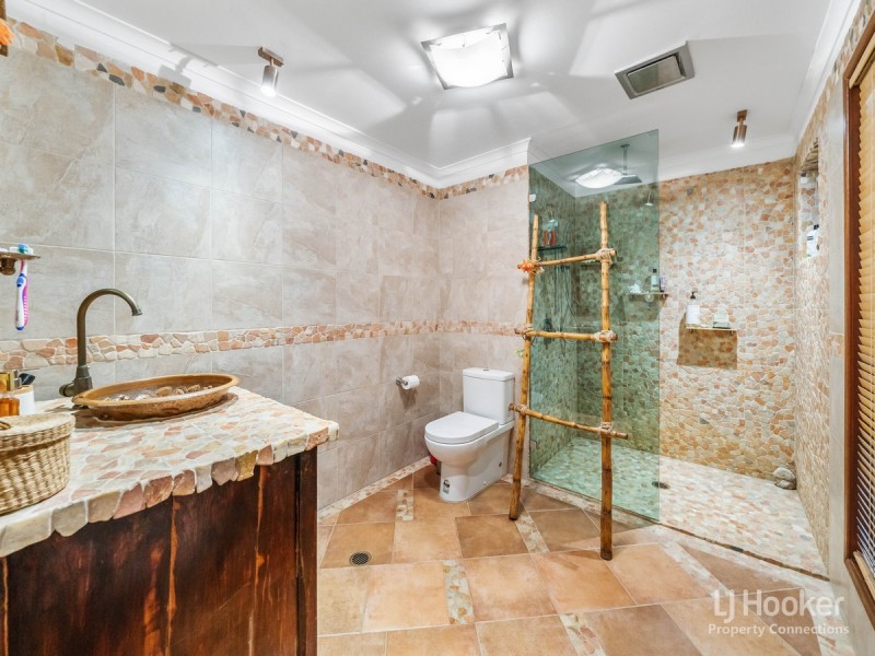 7 Atlas Court, Eatons Hill QLD 4037