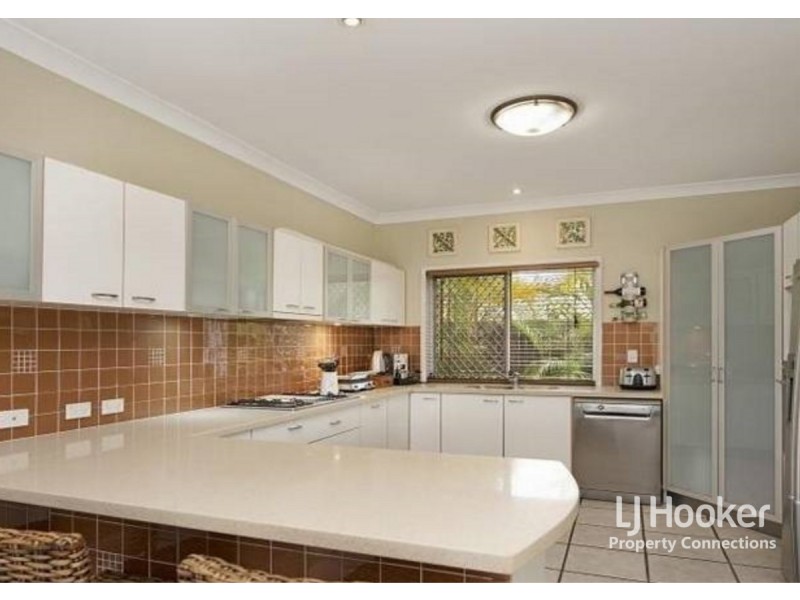 11 Memoire Court, Eatons Hill QLD 4037