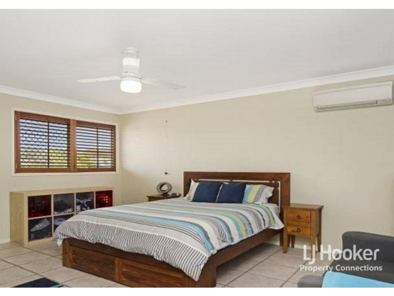 11 Memoire Court, Eatons Hill QLD 4037