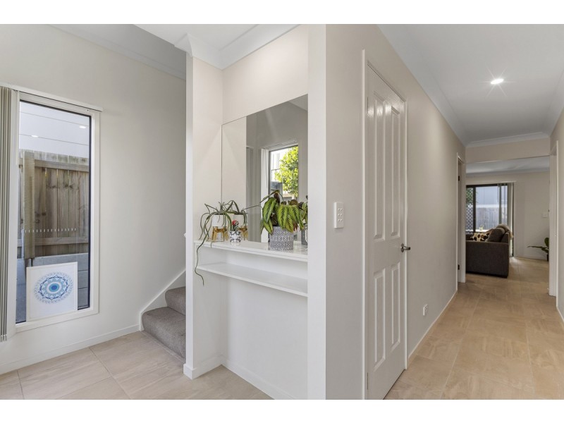 23/7 Franco Place, Bridgeman Downs QLD 4035