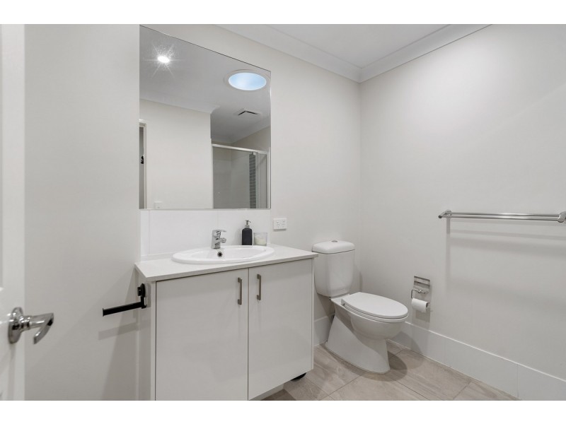 23/7 Franco Place, Bridgeman Downs QLD 4035