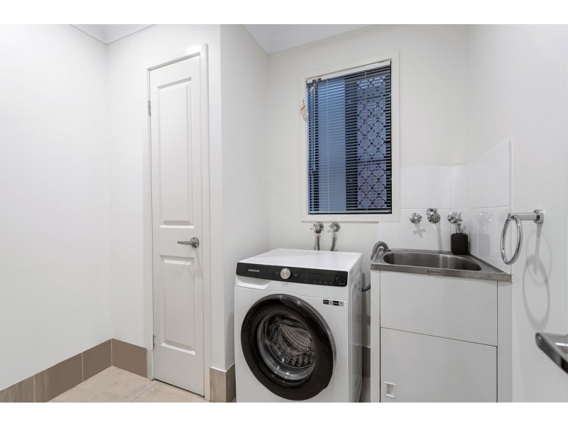 23/7 Franco Place, Bridgeman Downs QLD 4035