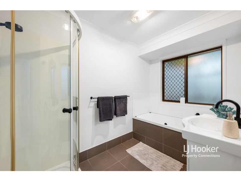 26 Narrabeen Road, Albany Creek QLD 4035