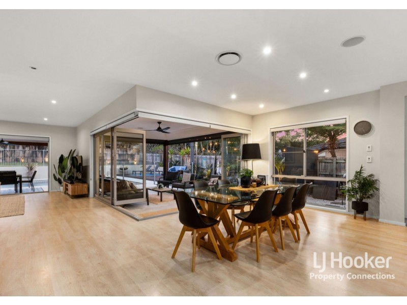 5 Maggie Place, Cashmere QLD 4500