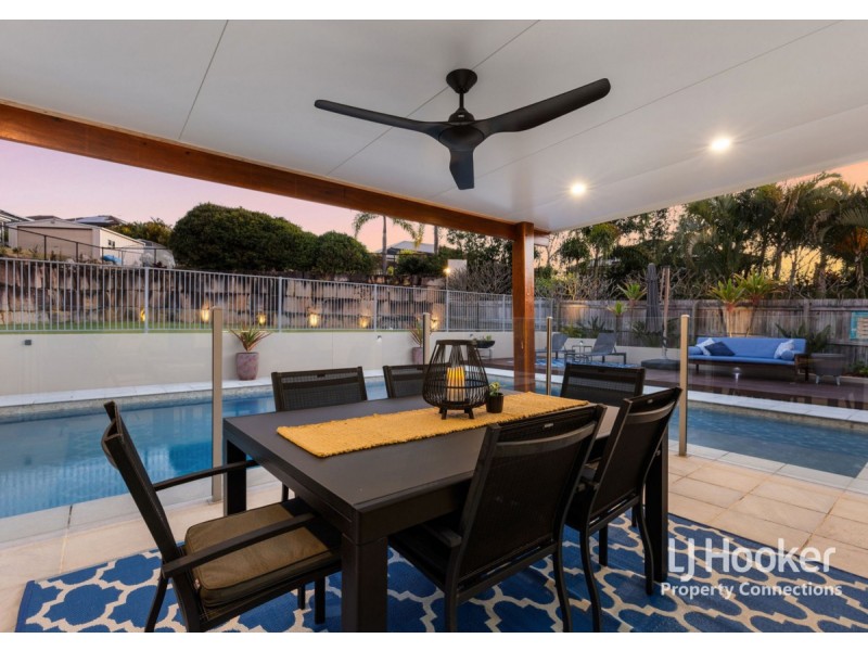5 Maggie Place, Cashmere QLD 4500