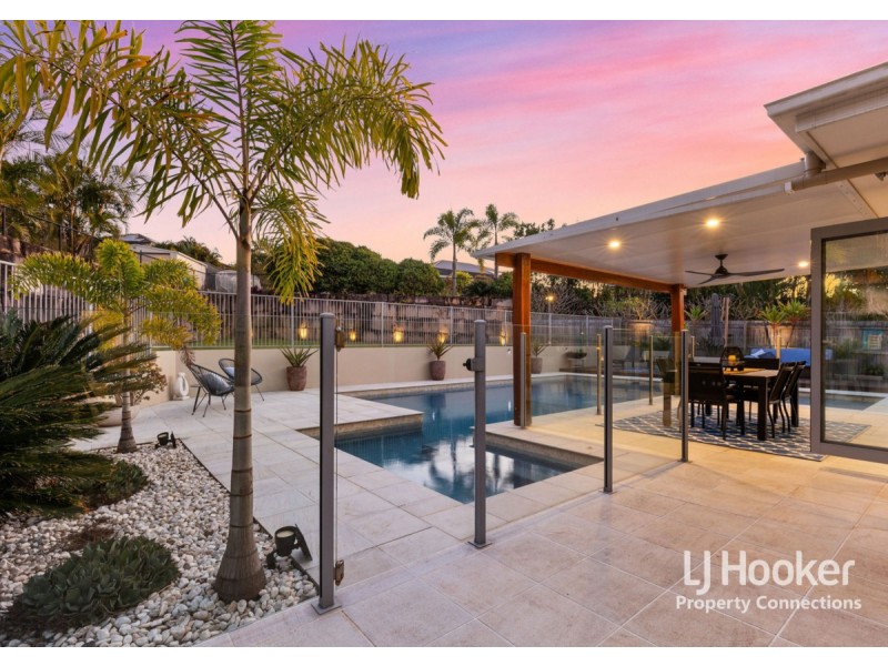 5 Maggie Place, Cashmere QLD 4500