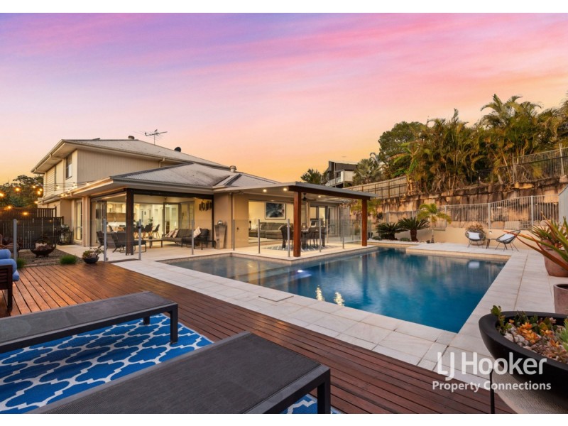 5 Maggie Place, Cashmere QLD 4500