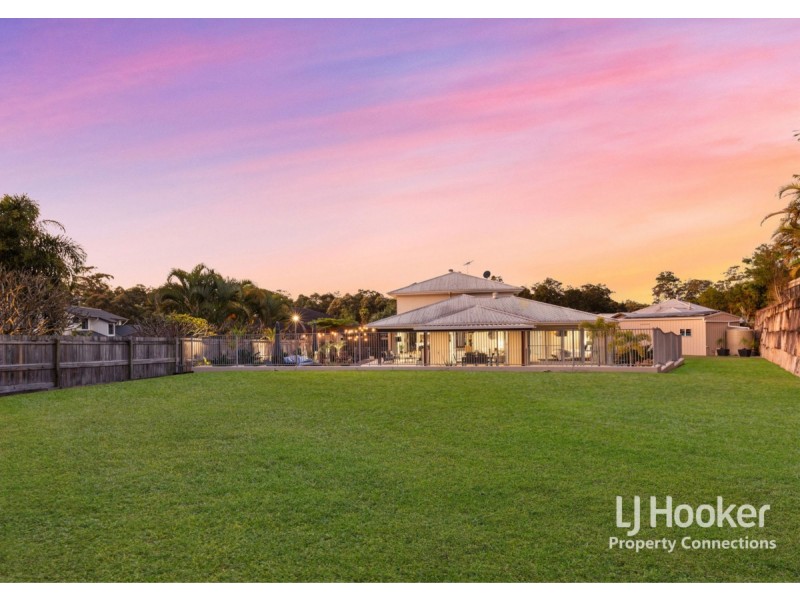 5 Maggie Place, Cashmere QLD 4500