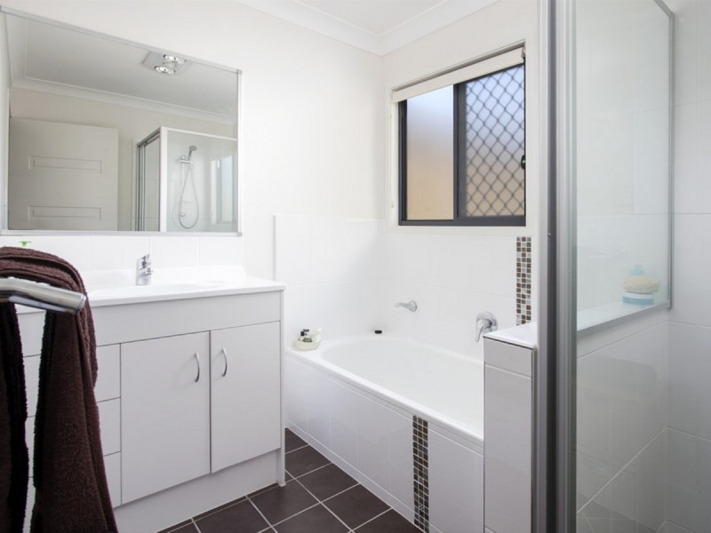 110 Queen Elizabeth Drive, Eatons Hill QLD 4037