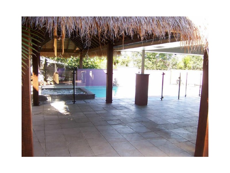 4 Meilland Court, Eatons Hill QLD 4037