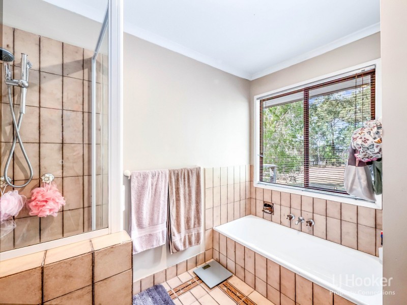 7 Calypso Court, Eatons Hill QLD 4037