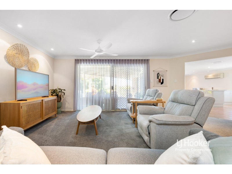 10 Felicia Place, Eatons Hill QLD 4037