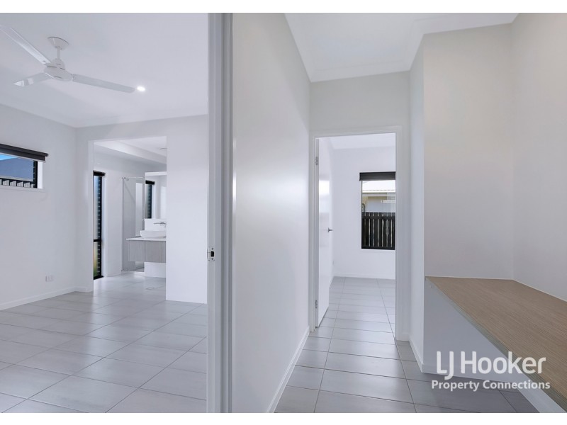 69 Lakeview Promenade, Newport QLD 4020