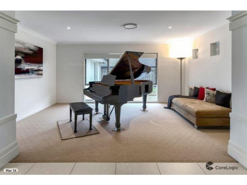 24 Asciano Place, Bridgeman Downs QLD 4035