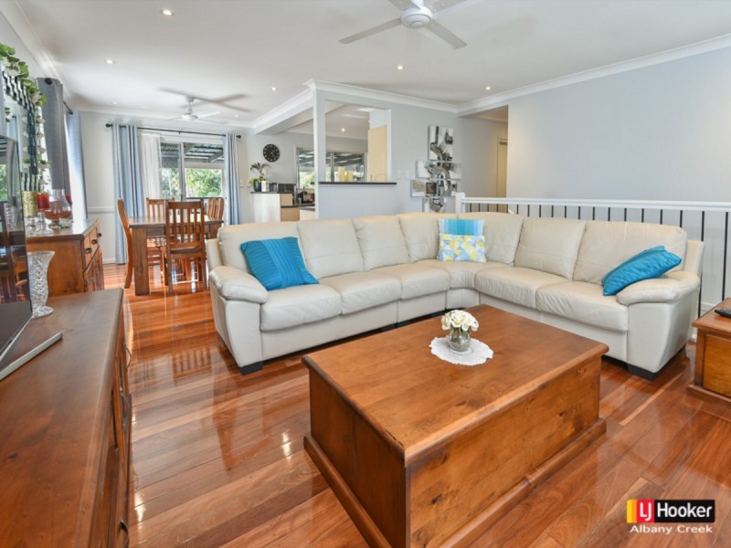 4 Strathford Avenue, Albany Creek QLD 4035