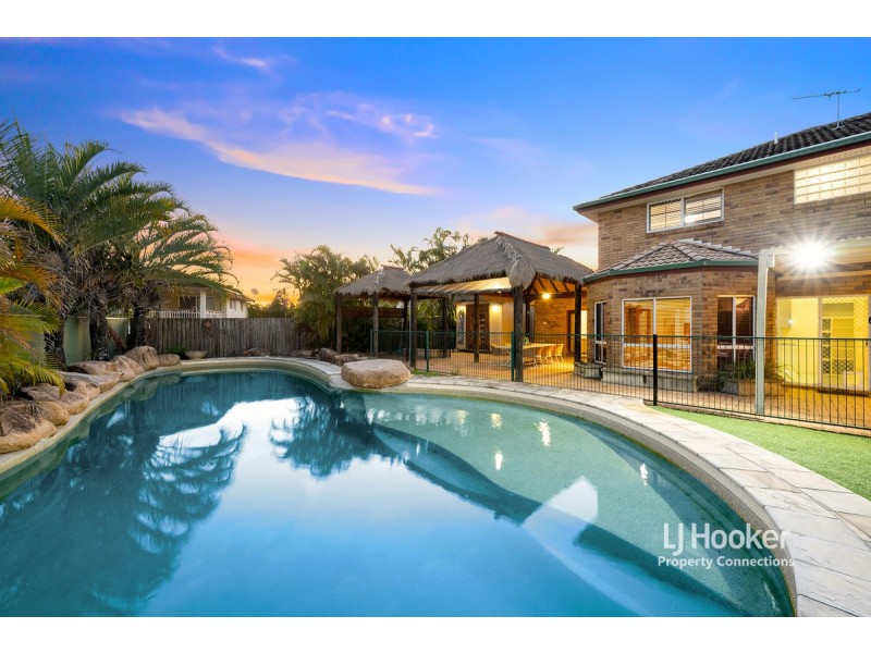 11 Memoire Court, Eatons Hill QLD 4037