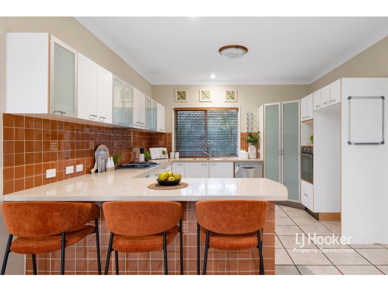 11 Memoire Court, Eatons Hill QLD 4037