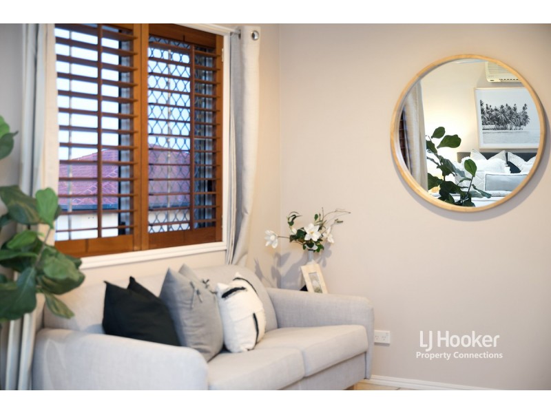 11 Memoire Court, Eatons Hill QLD 4037