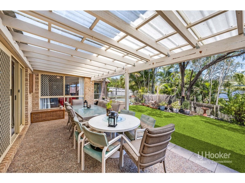 6 Pine Bark Court, Albany Creek QLD 4035