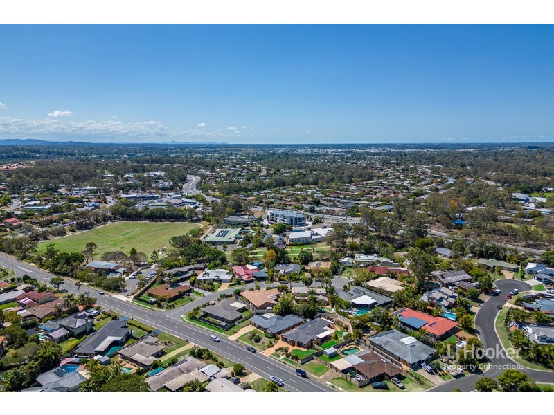 6 Pine Bark Court, Albany Creek QLD 4035