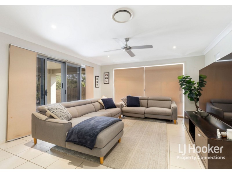 8 Rosevale Place, Warner QLD 4500