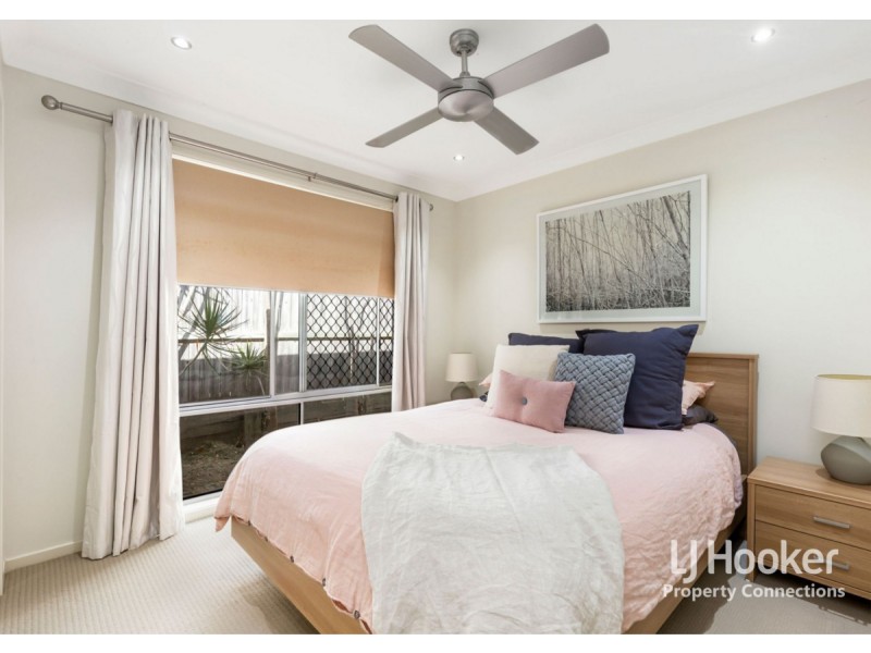 8 Rosevale Place, Warner QLD 4500