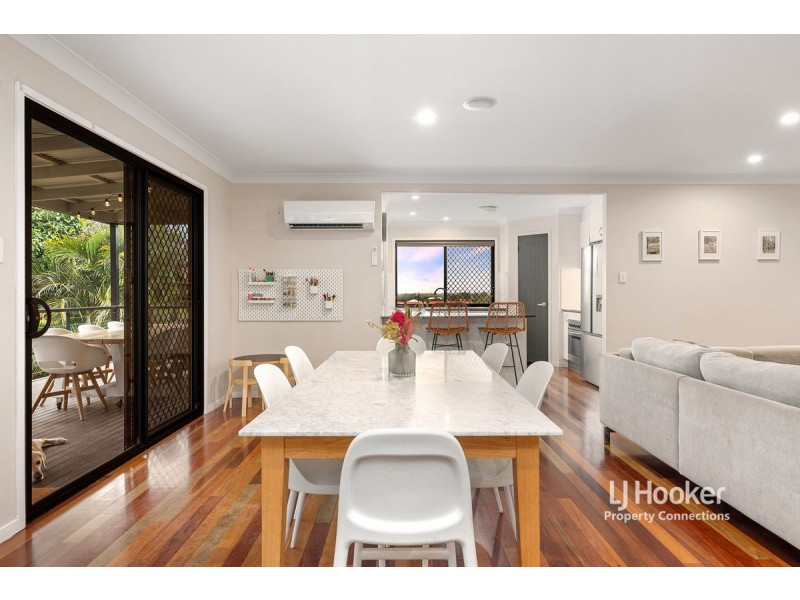 6 Sonora Court, Eatons Hill QLD 4037