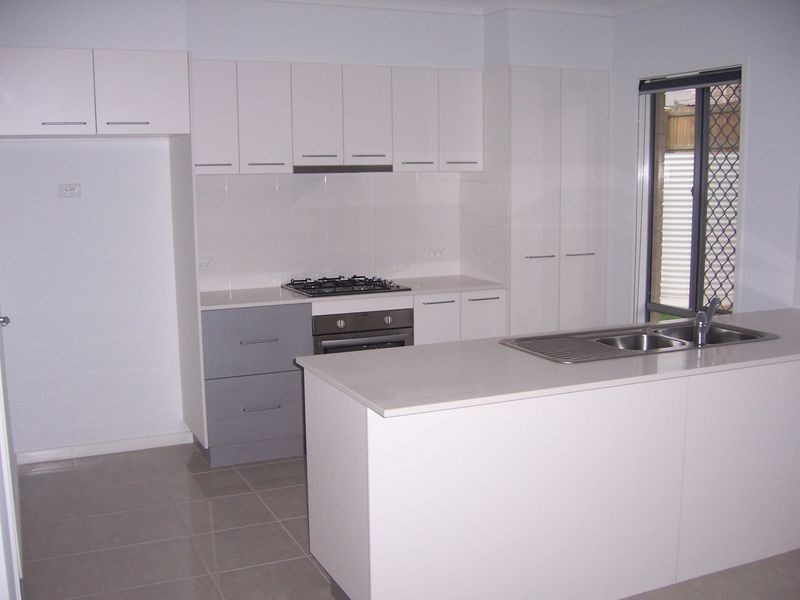 18 Castlewellan Circuit, Warner QLD 4500
