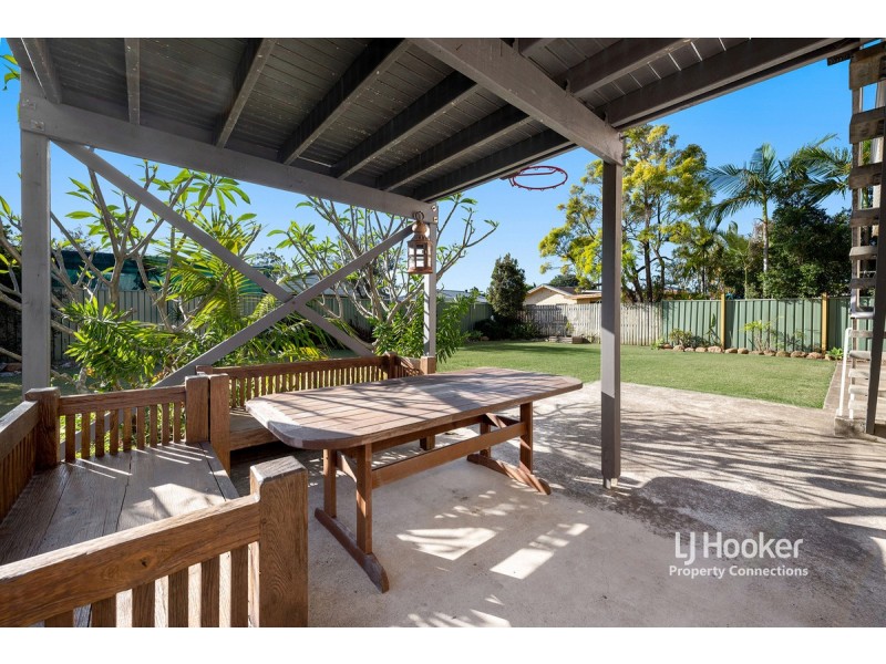 31 Pleasant Drive, Albany Creek QLD 4035