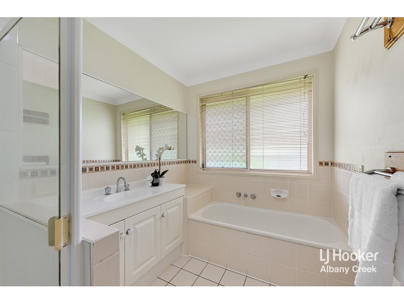 26 Jullyan Street, Albany Creek QLD 4035