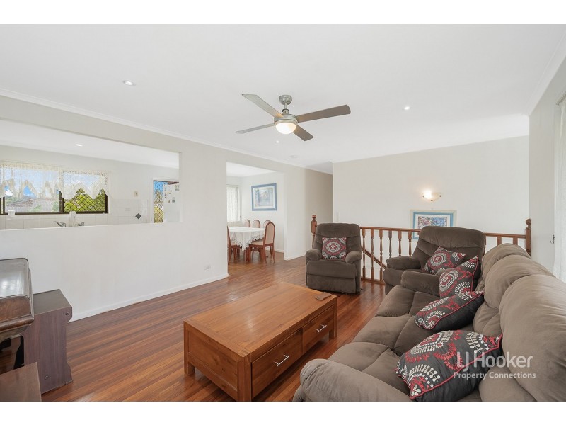 2 Folkstone Avenue, Albany Creek QLD 4035