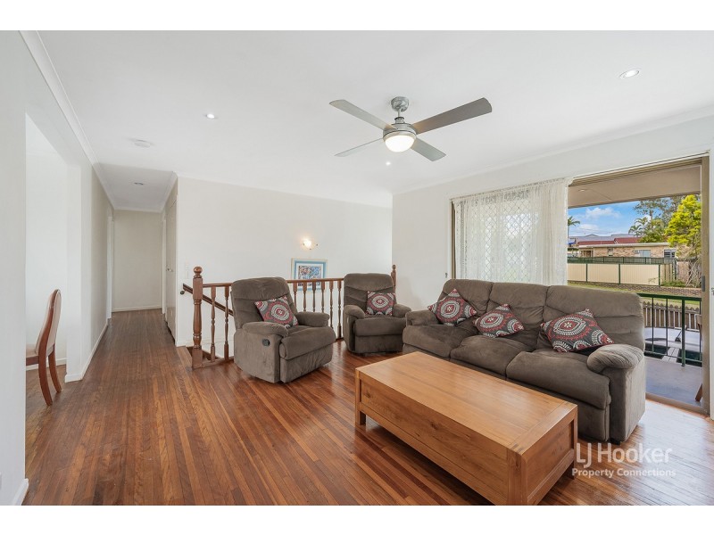 2 Folkstone Avenue, Albany Creek QLD 4035