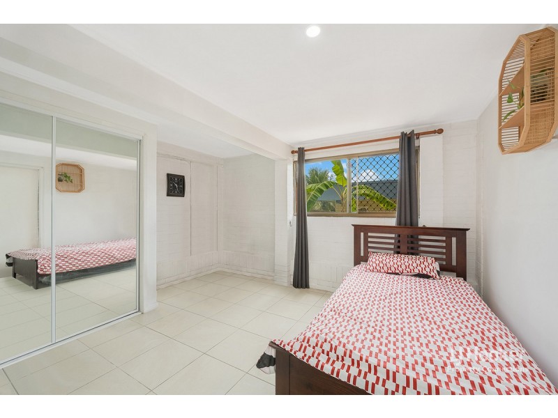 2 Folkstone Avenue, Albany Creek QLD 4035