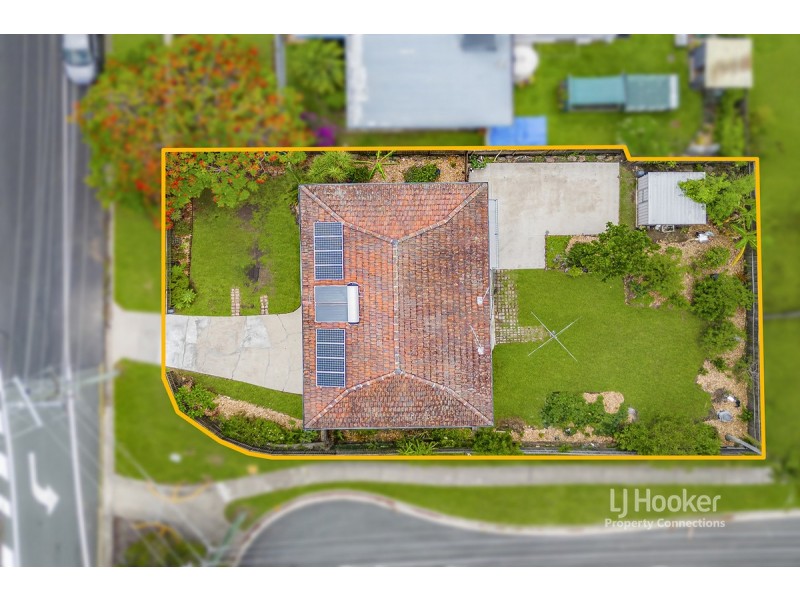 2 Folkstone Avenue, Albany Creek QLD 4035