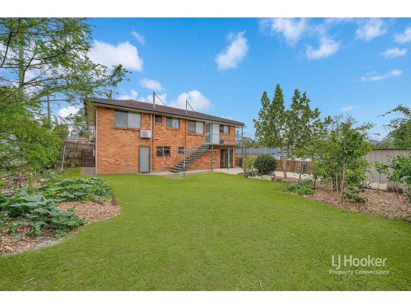 2 Folkstone Avenue, Albany Creek QLD 4035