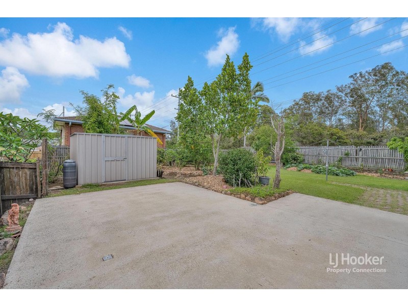 2 Folkstone Avenue, Albany Creek QLD 4035