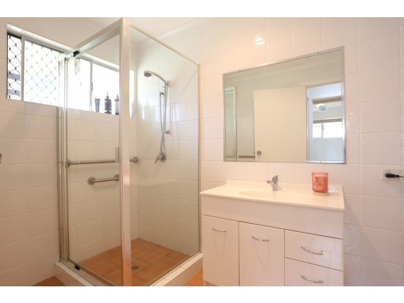 2 Toorak Court, Albany Creek QLD 4035